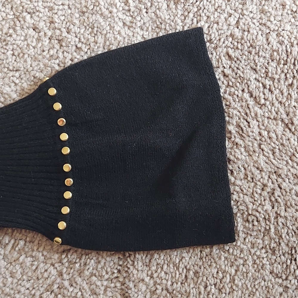 Black Rivet turtle neck - Picture 3 of 4